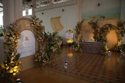 Signage and Gate / Entrance — Arrival / Lobby decor — Radisson Blu